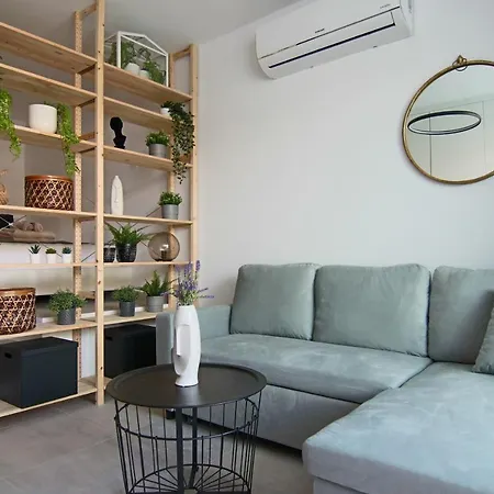 Phaedrus Living Seaside Luxury Flat Athina 123 פאפוס