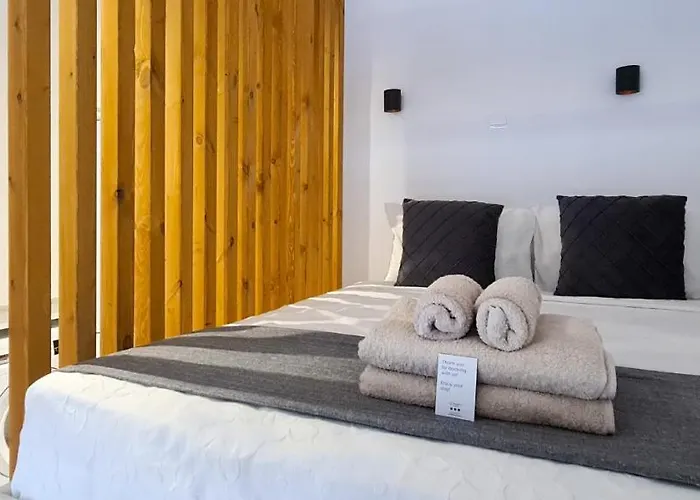 Phaedrus Living Seaside Luxury Flat Athina 123 * Paphos