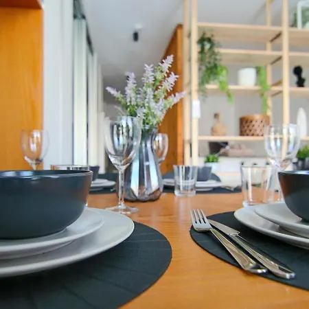 Phaedrus Living Seaside Luxury Flat Athina 123 *