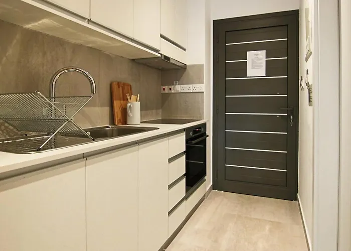 Phaedrus Living Seaside Luxury Flat Athina 123 *